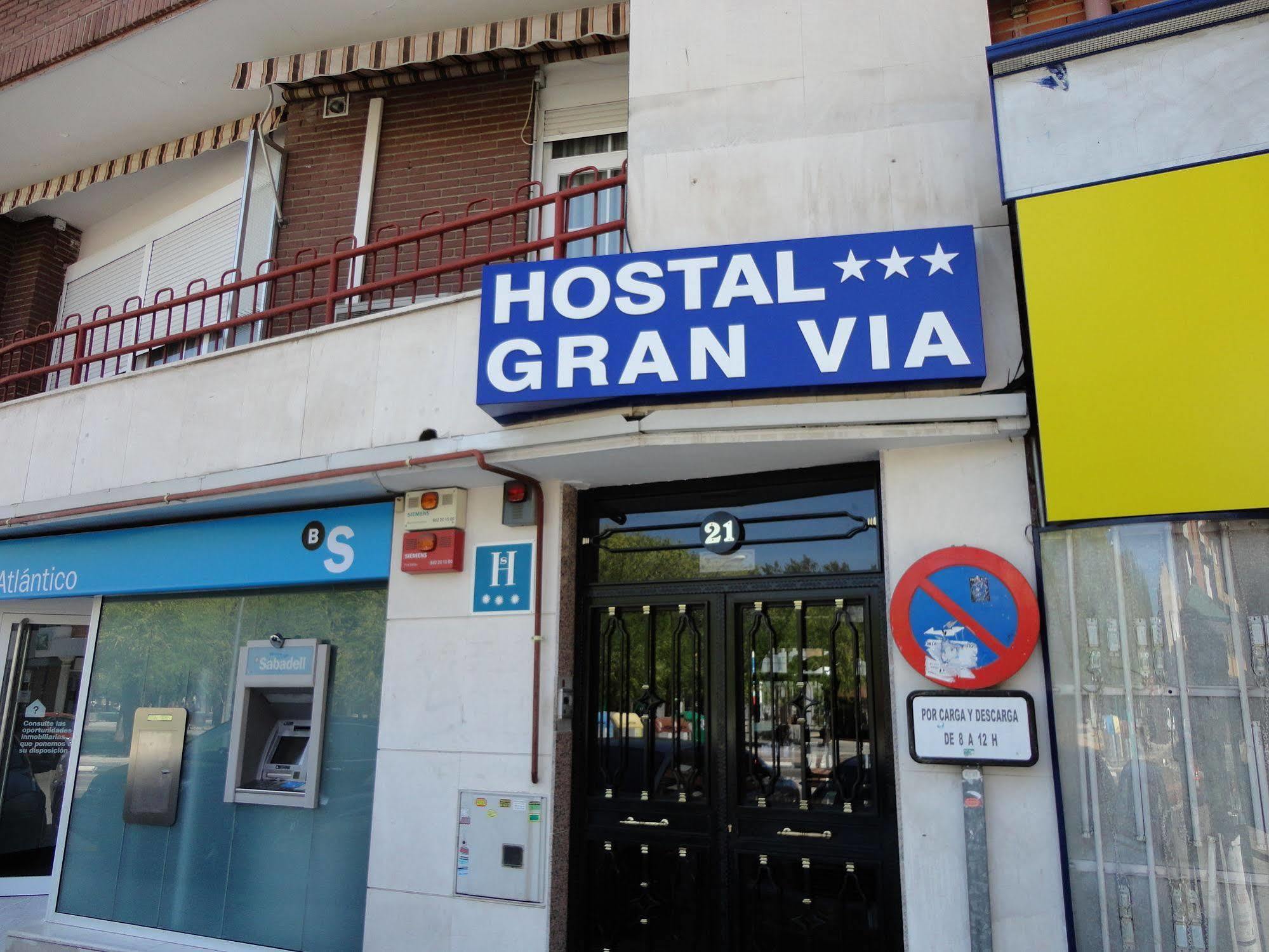 Hostal Gran Via Пинто Екстериор снимка